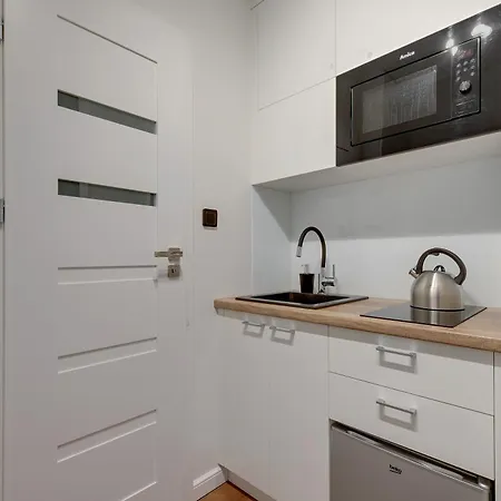 Motława Bulvar Z Widokiem Na Rzekę Motława By Downtown Gdańsk