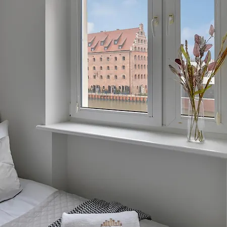 Motlawa Bulvar Z Widokiem Na Rzeke Motlawa By Downtown Apartment