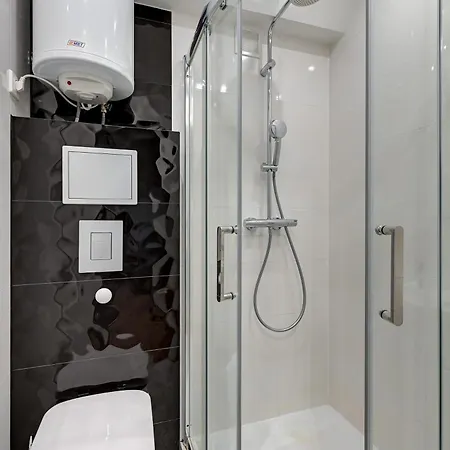 Motława Bulvar Z Widokiem Na Rzekę Motława By Downtown